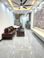 nhà di trạch-32m-4 tầng -4,9 tỷ -full nội thất