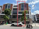 bán gấp shophouse 2 mặt tiền trục thông ánh dương 100m2 giá 15,3 tỷ bao toàn bộ thuế phí