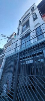 nhà nguyên căn 136m2 4 phòng ngủ, 5 toalet, đường số 6 phường 15 trục lê đức thọ quận gò vấp.