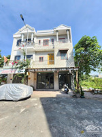 4.4 tỷ / bán nhà 1 trệt 2 lầu kdc phúc đạt gần vincom550 chỉ 1,5km p.tân đông hiệp tp.dĩ an