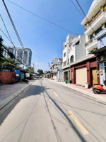 nhà 108m2 - ô tô đậu trong sân - ngang 6m, thích hợp xây chdv - bao giá thị trường