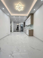 nhà đẹp ở ngay nguyễn khánh toàn 51m2 5 tầng mặt tiền 3,6 giá 15, 5tỷ cầu giấy ngõ thông tứ tung