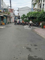 5 tầng btct ,hxt 8m có vỉa hè 3m đậu ô tô đường phan huy ích đối diện emart (4m x 17 m )