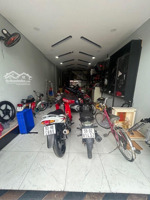 nhà 3 tầng,mặt tiền kinh doanh,đường kinh dương vương,chỉ 8tỉ3, ngay bến xe miền tây.
