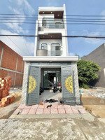 nhà 3 tầng mới hoàn thiện. full nội thất sổ hoàn công. dt: 109m2 (4x 27m). odt: 70m2. giá: 5.9 tỷ