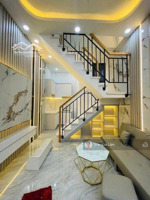 hot! chỉ 2.95 tỷ, nhà mới 3 tầng, ở ngay đón tết, 2pn, hẻm 3 gác, trần xuân soạn quận 7, sổ riêng