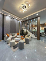 bán nhà riêng mới, đẹp 48m2, 4 tầng, 4pn, phố ngọc lâm, long biên, ngõ nông, ô tô. giá tốt 12,5 tỷ