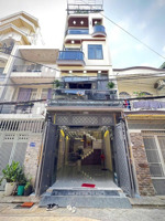 cực phẩm phan huy ích. nhà mới xây có việc đi nước ngoài nên bán lại 3x