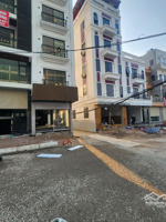 nhà đẹp đón tết - cầu giấy nhà 2 thoáng ô tô đỗ cổng 45m 9 tỷ