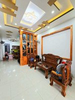 mặt đường lớn võ văn hát - nhà đông tứ trạch - bán nhà kiên cố kèm bộ phản gỗ 7 tỷ