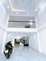 bán nhà mới đẹp mặt tiền kinh doanh trần hưng đạo