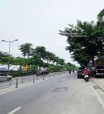 bán miếng đất gần 1000m2 mặt phố võ chí công