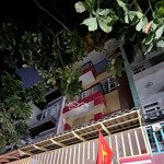 chính chủ 1 đời 61m2- 4 tầng/4pn ô tô ngủ nhà nhỉnh 8 tỷ tl! gần cv làng hoa