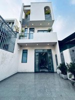 nhà phú lợi 1 trệt 2 lầu 4 phòng ngủ , hẽm 288 huỳnh văn luỹ , vị trí trung tâm full nội thất