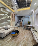 hoa hậu cầu giấy, nhà đẹp trung kính, sát mặt phố, tặng nội thất; 2 thoáng, ngõ 4 m thông, 38m2. 7,