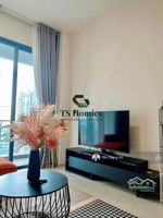 cho thuê căn hộ q2 fraser thảo điền 2pn view hồ bơi, full nội thất hiện đại giá thuê 26 triệu/tháng