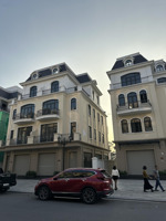 bán gấp biệt thự song lập sao biển 170m2 - đường thông 20m2 sát9 tòa chung cư rẻ nhất vhop2