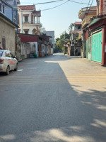 hàng vip khu phố vĩnh thọ phù khê đường hai ô tô tránh 2.xty