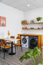 bán nhà homestay mới xây - diện tích 90m2 - đất biển, gần danh lăm thắng cảm ngũ hành sơn