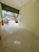 cho thuê mặt bằng tầng 1 - 20m2, ô tô đỗ cửa tiện lợi, phù hợp làm vp, cửa hàng