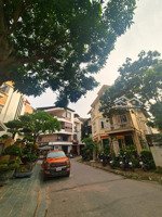 nguyễn văn trỗi 64m/ 4 tầng/ mt 5m, vài bước ra ô tô tránh, vị trí đắc địa, ngõ thông, kdvp. giá 12