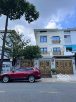 bán biệt thự song lập mỹ hoàng phú mỹ hưng - liên hệ mạnh đạt