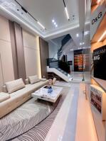 Bán nhà ngõ 122 Trần Nguyên Hãn, ngay sau nhà mặt đường, vỉa hè chung rộng