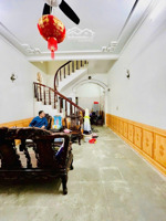 nguyễn khang lô góc - ô tô qua ngõ thông kinh doanh_ diện tích 49m x 5t. mt4.5m. 10m ra ô tô tránh.