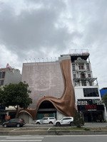 cho thuê nhà căn góc phố thái thịnh , diện tích 730m2, mặt tiền căn góc 30m