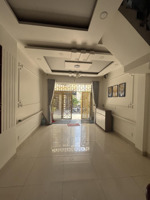 căn nhà đẹp giá tốt nhất sát cổng vạn phúc