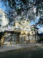 gấp bán: căn biệt thự mặt tiền view công viên kdc gia hoà, vị trí siêu đẹp, giá tốt. nhà mới đẹp