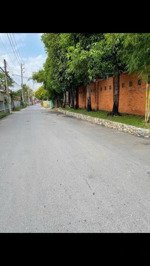 cần tiền bán nhanh (8,3 x 27 ) 226m ngay nhà hàng vạn lộc phát quốc lộ 13 giá tốt