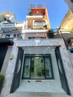 bán nhà tại hùng vương, 2,1 tỷ, 61m2, q5, nhà đẹp, sẳn hd thuê 12tr/thang, sổ chuẩn chỉnh