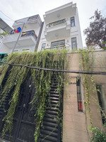 giảm 1.5tỷ gấp bán nhà đẹp 3tầng (4.6x13.5m) hẻm oto (4 phòng ngủ) gần chợ bà chiểu, giá còn 7.99tỷ