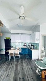 cần bán căn hộ 2pn 2wc 65m2 đủ đồ view nhà phố bc : đn toà westbay c .hl ạ