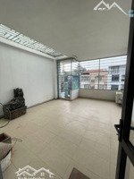 cc cho thuê nhà văn phú, đường rộng 24m, 4 tầng x 90m2, 25 triệu