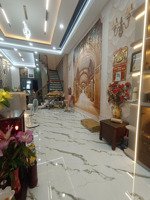 bán nhà mặt tiền 180 m2 ngô tất tố giá 40 tỷ. 