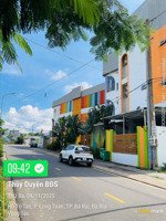 chủ cần bán lô đất 2tỷ628 mt hồ tri tân 38m, ngay cổng chào long hải kế bên trường mầm non quốc tế