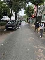 10,8 bán nhà hiệp bình chánh thủ đức. đối diện gigamal gần phạm văn đồng sông đà 5x17m, 85m2