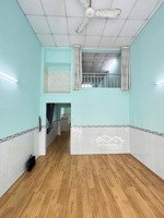 bán nhà 1 trệt + lửng có 2 phòng ngủ ở đường nguyễn xiển gần vinhomes 58m giá 3.8ty cho thuê 6tr/th