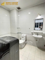 cho thuê studio full nội thất, cửa sổ ở trung tâm q5