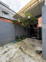 bán căn nhà kiệt chính hữu gần đường mới xây theo kiểu hiện đại giá rẻ nhất thị trường đất biển