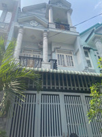 tôi cần bán nhà huyền quang, tân định, q1, gần chợ tân định, giá 5tỷ dt 70,4m2, cho thuê 40tr/th