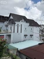 BÁN NHÀ 2 MẶT TIỀN ĐƯỜNG NGUYỄN DU – TP. ĐÀ LẠT DIỆN TÍCH 267M² – 10 PHÒNG – GIÁ 11 TỶ