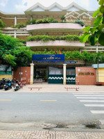 bán nhà nát 90m2(4.5x20m), tương lai mặt tiền đường 20m, dòng tiền sẵn 10tr/tháng, giá rẻ 10 tỷ