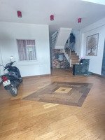 nhà hẻm 1/luỹ bán bích.dt: 5.5 x 10m kết cấu trệt lửng 3lầu sân thượng.nội thất đầy đủ.