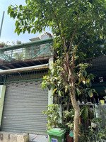 nhà 2 tầng đường 42 5.7 tỷ 115m2 đất công nhận 53.5m2, đất vi bằng 60m2