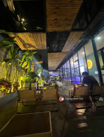 chủ gửi bán mặt tiền núi thành 238,1 m2 đang kinh doanh, vị trí trung tâm hoà cường bắc, giá tốt