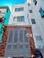 nhà nc - nguyễn thượng hiền - 3,5x7m - trệt 2 lầu sân thượng - 2pn 2wc - 12 triệu tl 