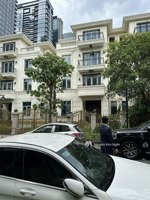 bán biệt thự song lập 10x22,5m tại vinhome bason 200 tỷ có sổ hồng